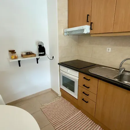 Sunny Algarve Retreat - Pool & 10 Min To 아파트 *