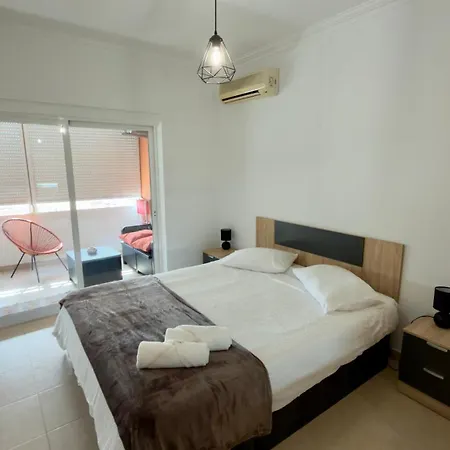 아파트 Sunny Algarve Retreat - Pool & 10 Min To 포티마오