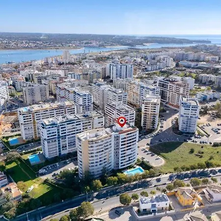 Sunny Algarve Retreat - Pool & 10 Min To 아파트 *